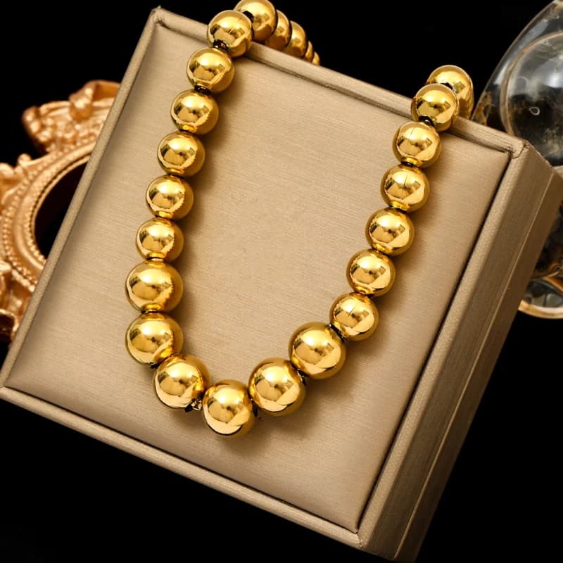 عقد كولار مذهب بـ PVD عيار 18K بتصميم بارز